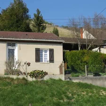 le tilleul Sainte-Genevieve-les-Gasny Extérieur photo